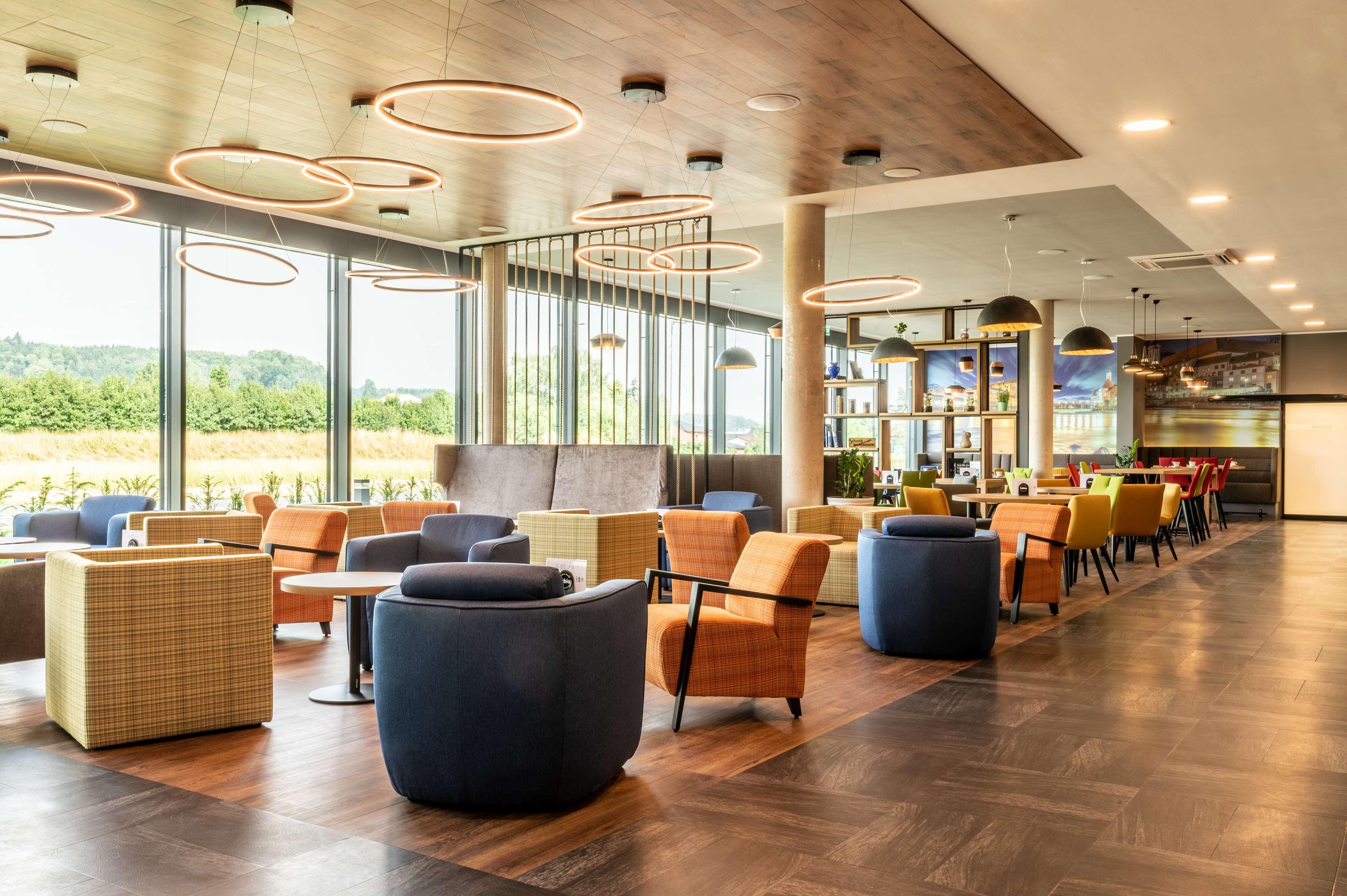 Aiden By Best Western Stadtgut Hotel Steyr - Free Parking Extérieur photo