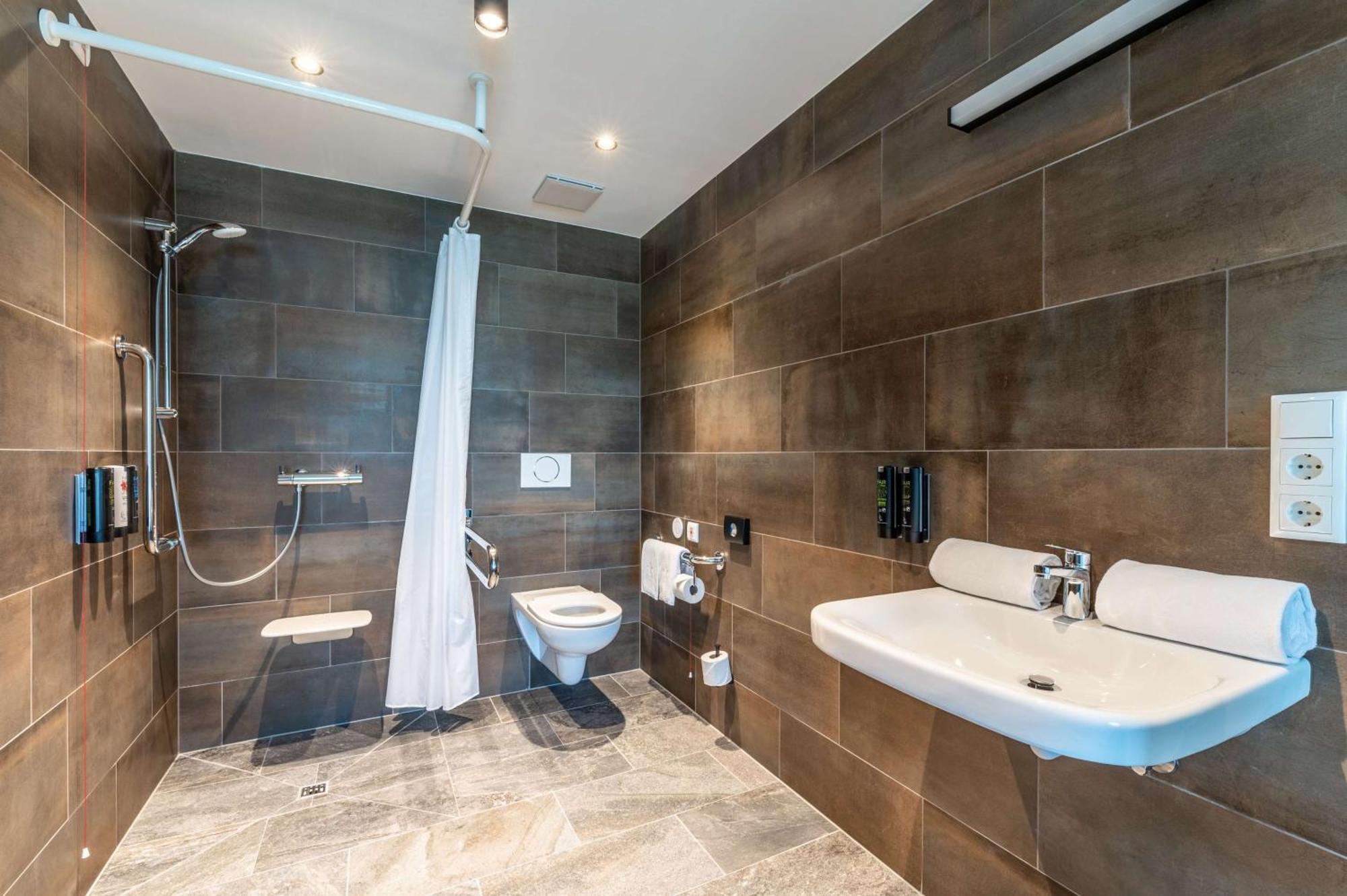 Aiden By Best Western Stadtgut Hotel Steyr - Free Parking Extérieur photo