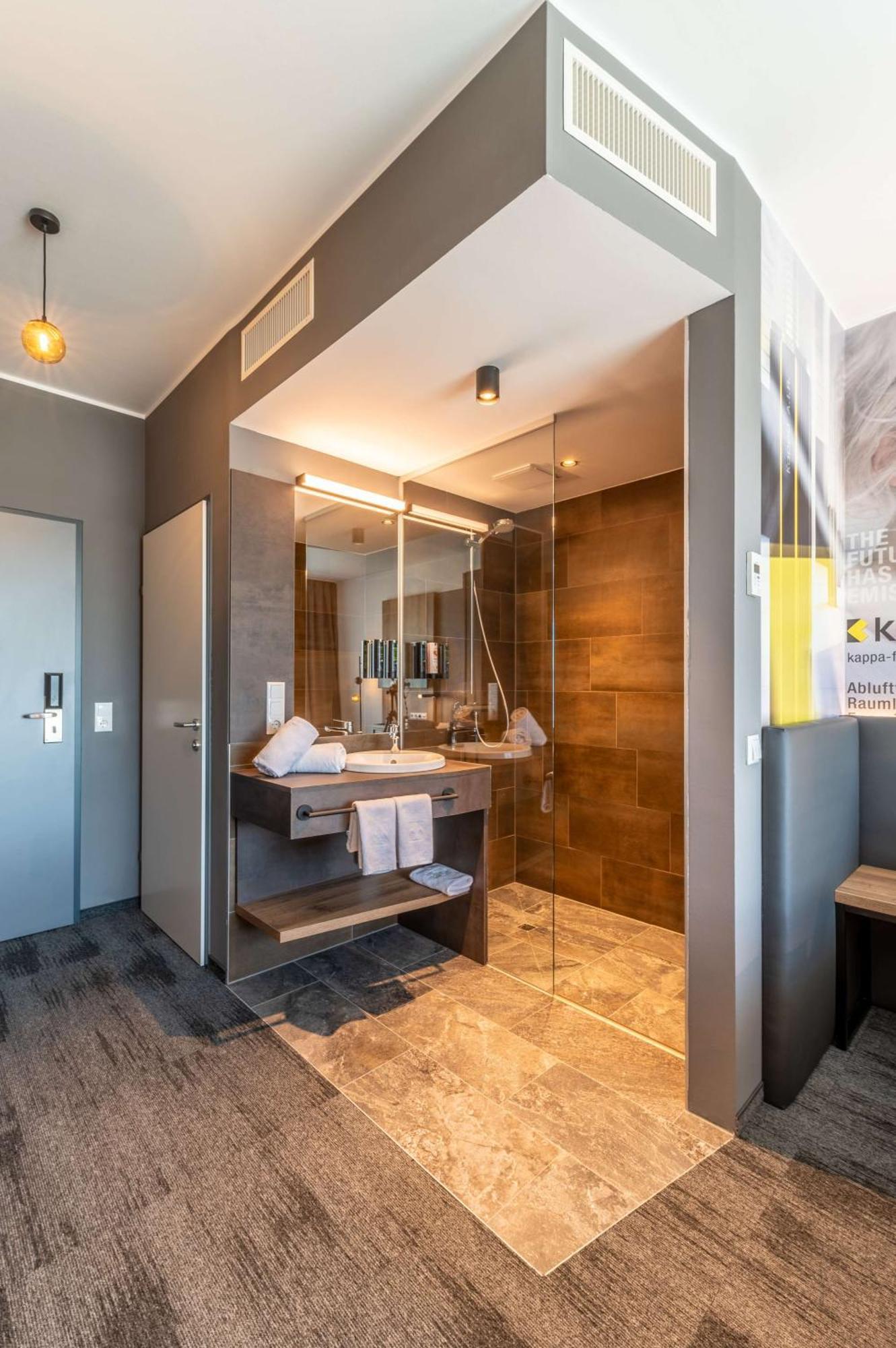 Aiden By Best Western Stadtgut Hotel Steyr - Free Parking Extérieur photo